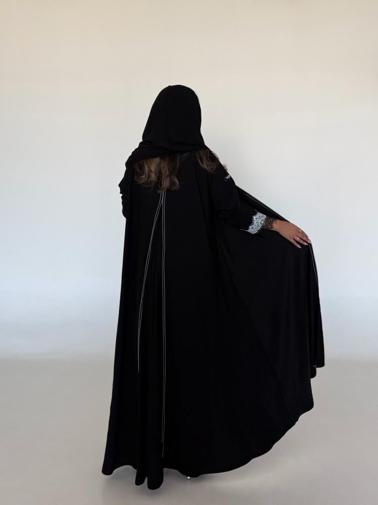 W137 ABAYA
