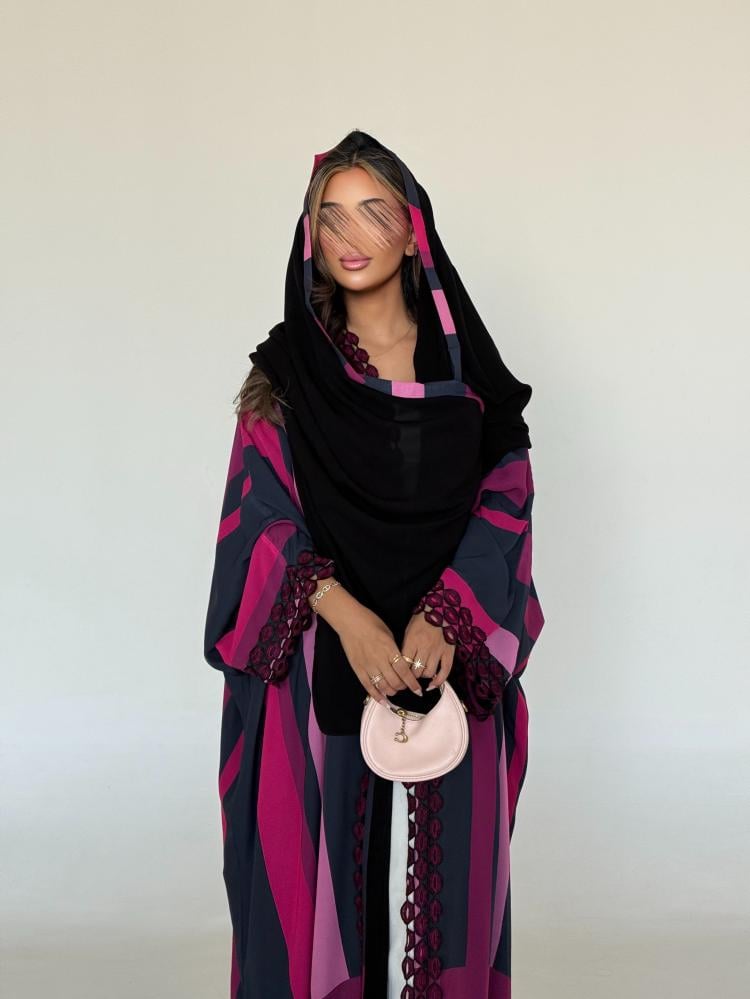 W144  ABAYA