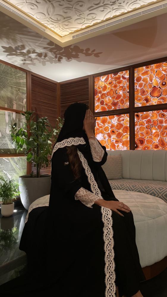 W68 ABAYA