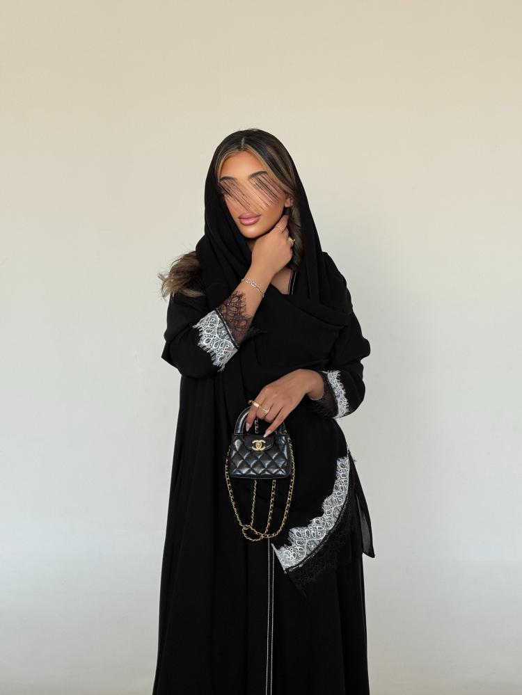 W137 ABAYA
