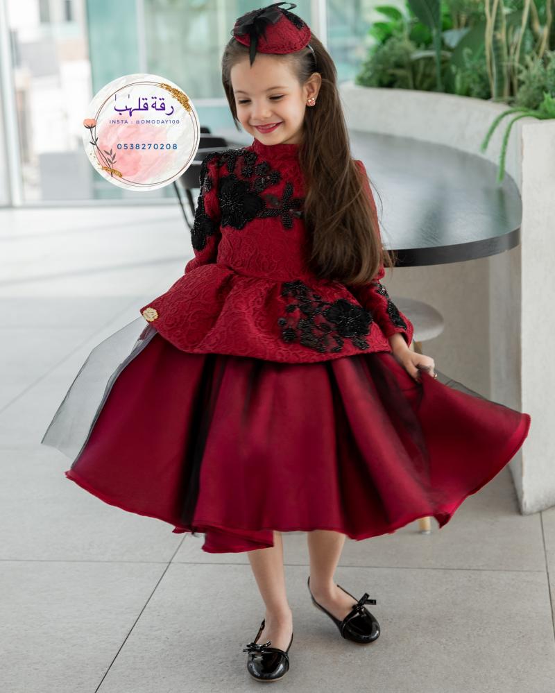 Luxurious embroidered lace dress