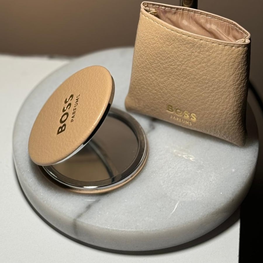 مرايا جلد boss مع حافظة