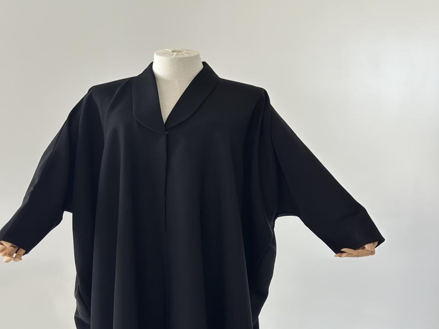 عباية البندري ( كتف بشت السعودية)