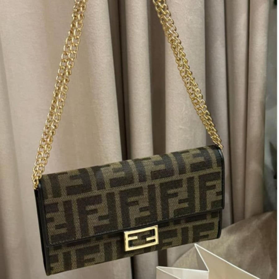 شنطة فندي