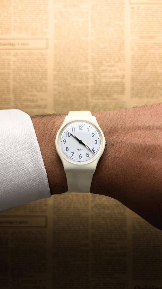 Swatch Just White GW151O
