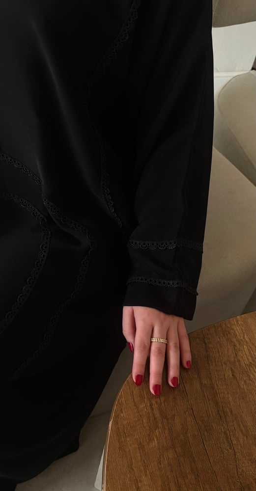 عباية أمل + طرحة + نقاب مجانا