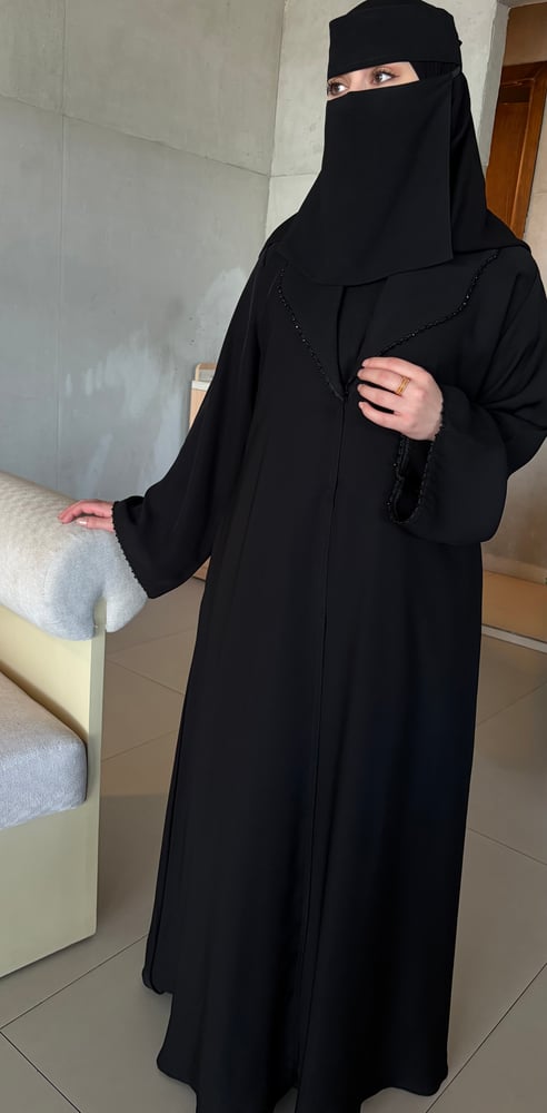 عباية غنى + طرحة + نقاب مجانا