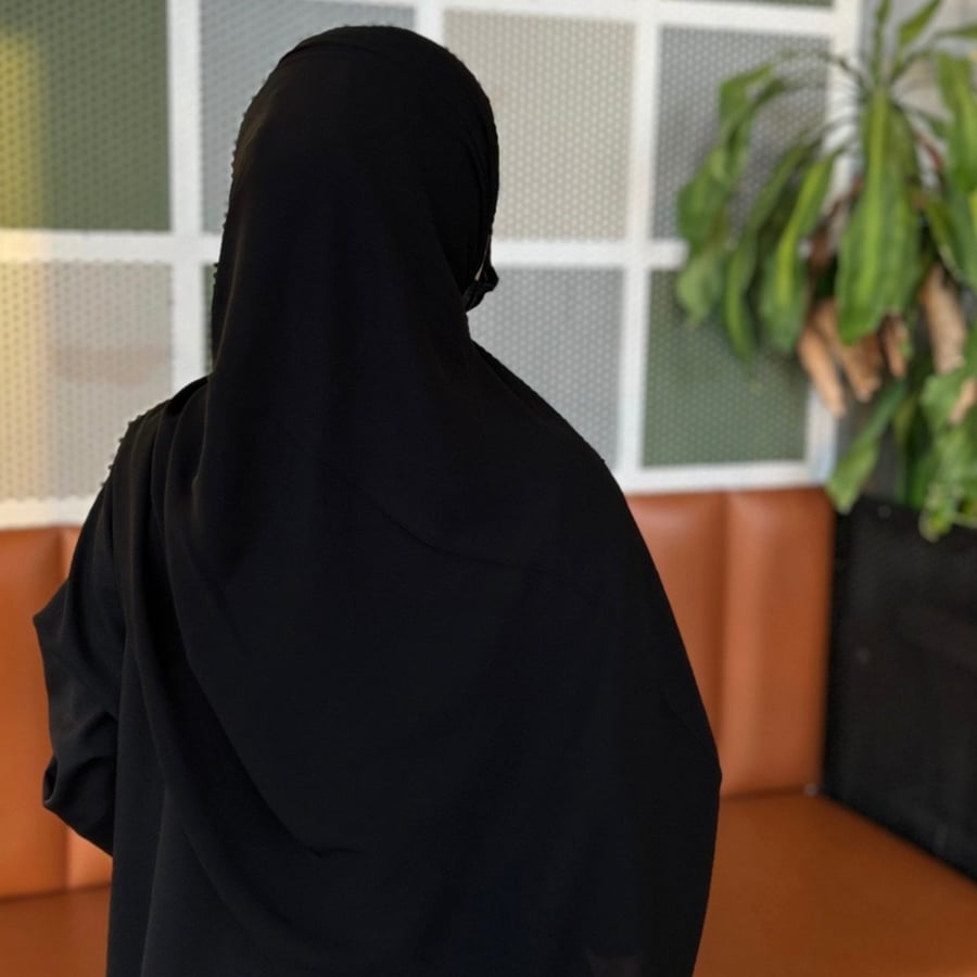 بكج ( طرحه بندانة + طرحة ربط + نقاب عادي وسط ربط )