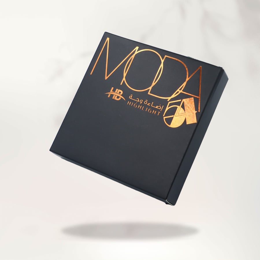 Face lighting (Highlighter) luminous for a natural glow, gives your skin a magical touch