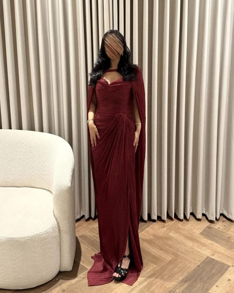 فستان سهره ملكي بشال طويل وفخم