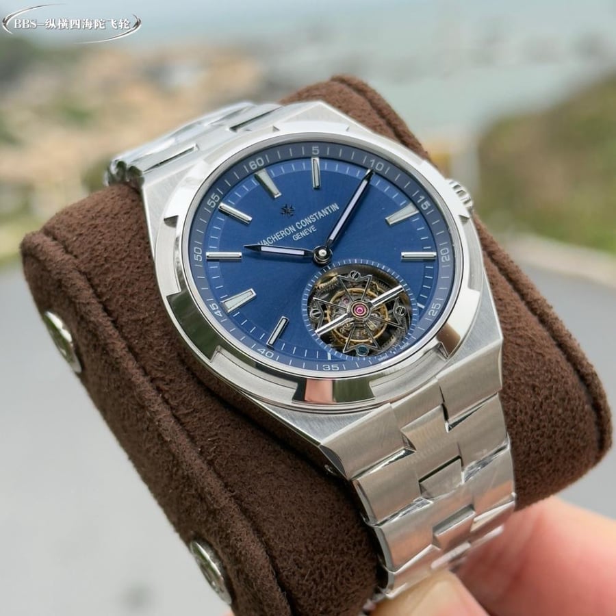 ⌚ ساعة Vacheron Constantin Overseas Tourbillon