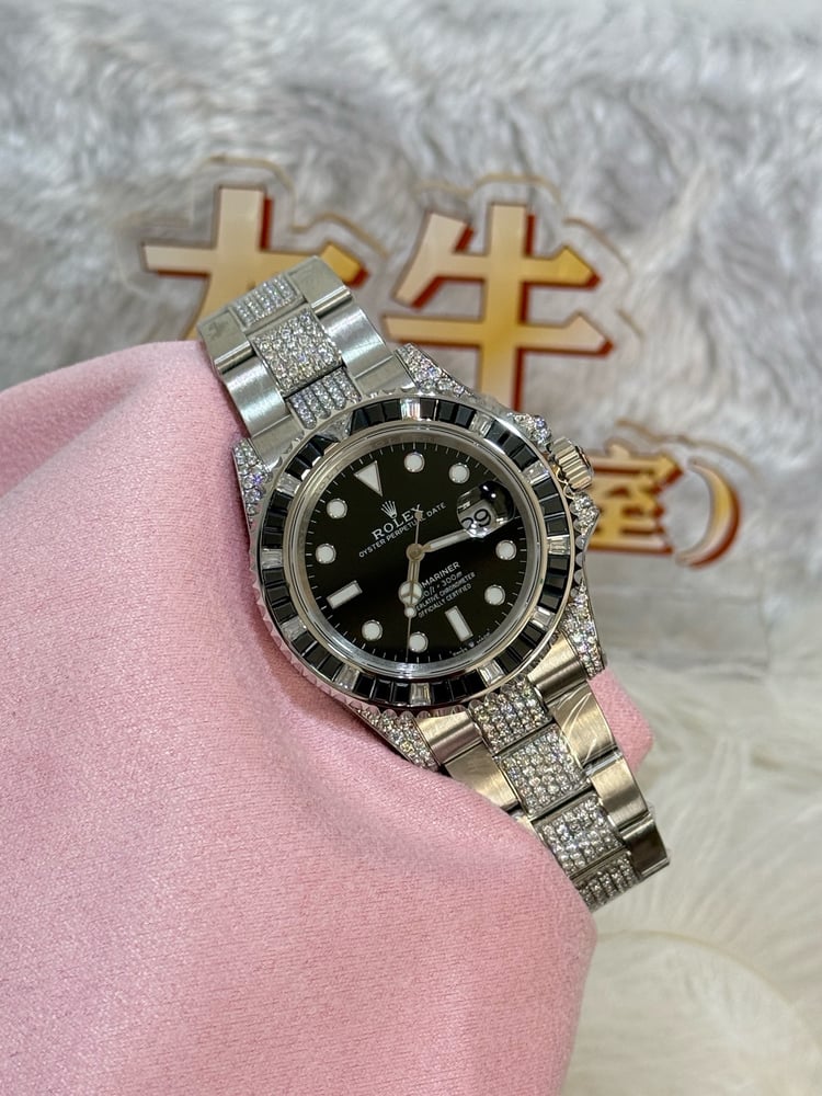 ⌚ ساعة Rolex Submariner Diamond Edition