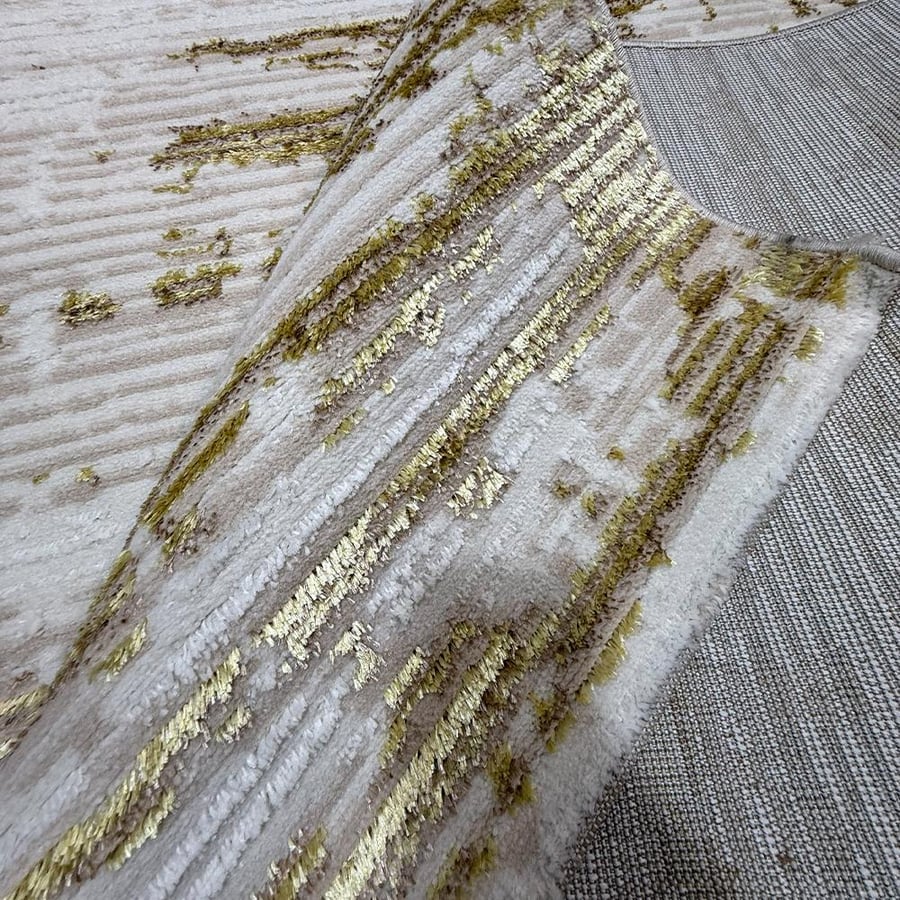 Modern Khuzama prayer rug