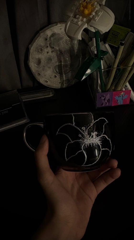 Lily cup