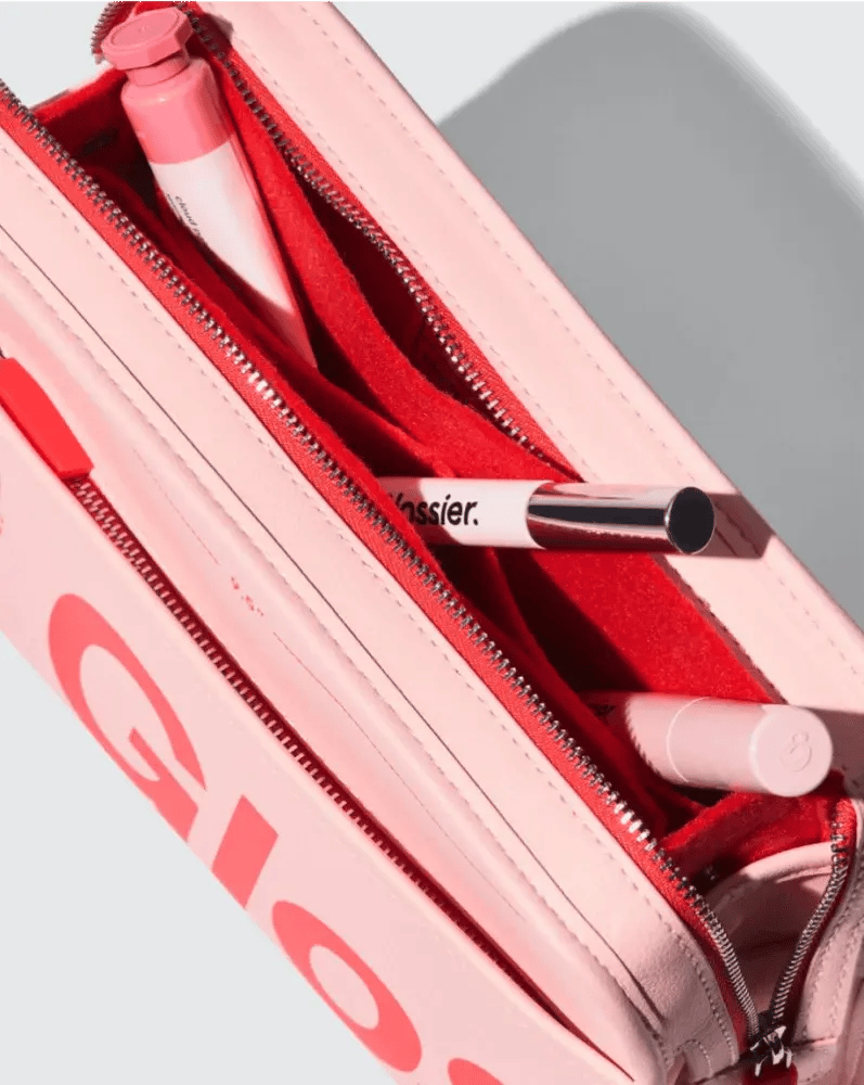 حقيبة مستحضرات التجميل Glossier Beauty Bag