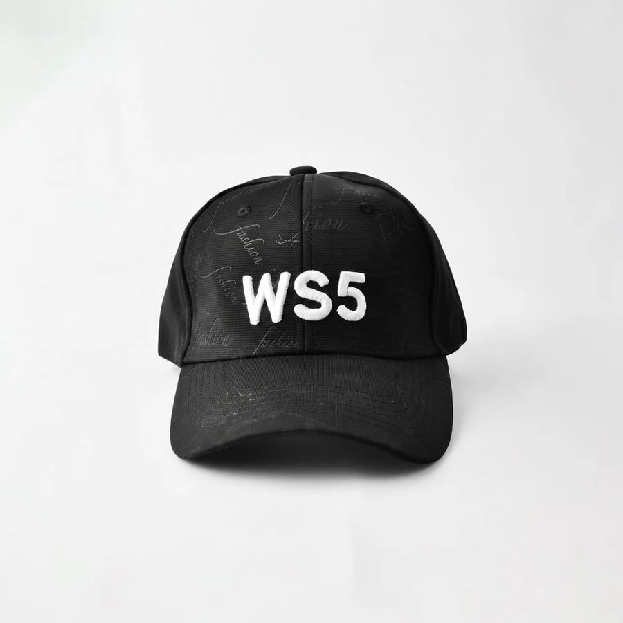 كاب رجالي أسود بتطريز WS5