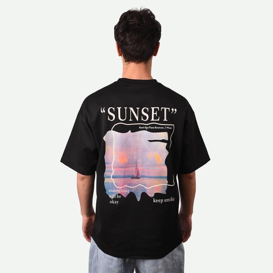 Men's T-shirt oversized style black color with Sunset Mood Graphic print – Black Line