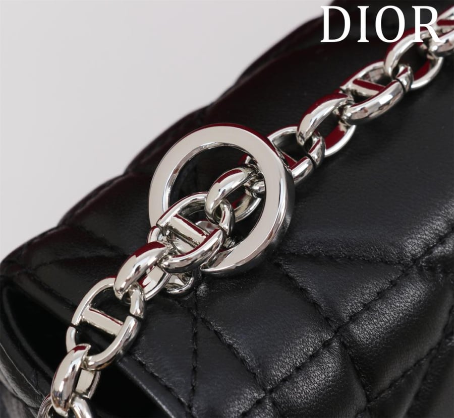 Soft Dior Caro