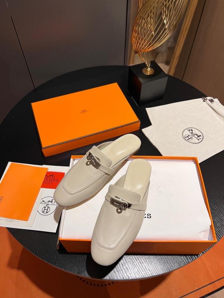 Hermès Oz Mule in Cream Leather with Silver Kelly Hardware