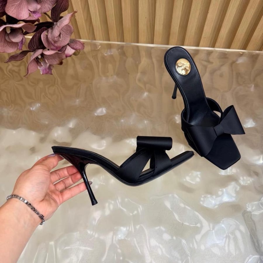 Saint Laurent Bow Mule / Sandals