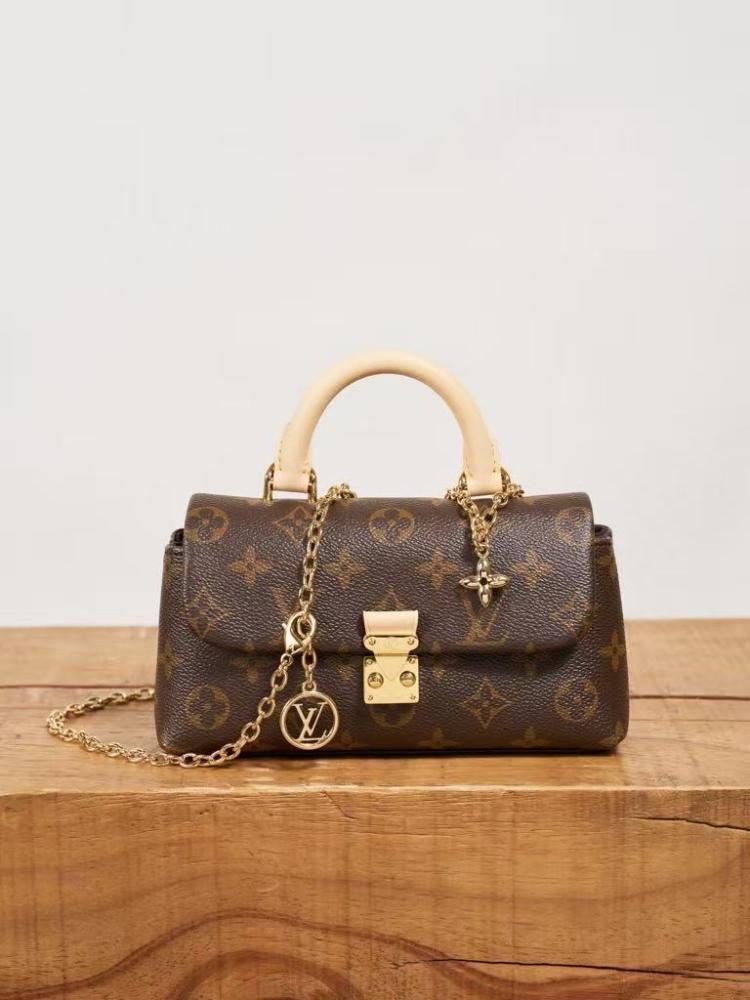 Louis Vuitton Wallet On Chain Ivy Monogram Bag