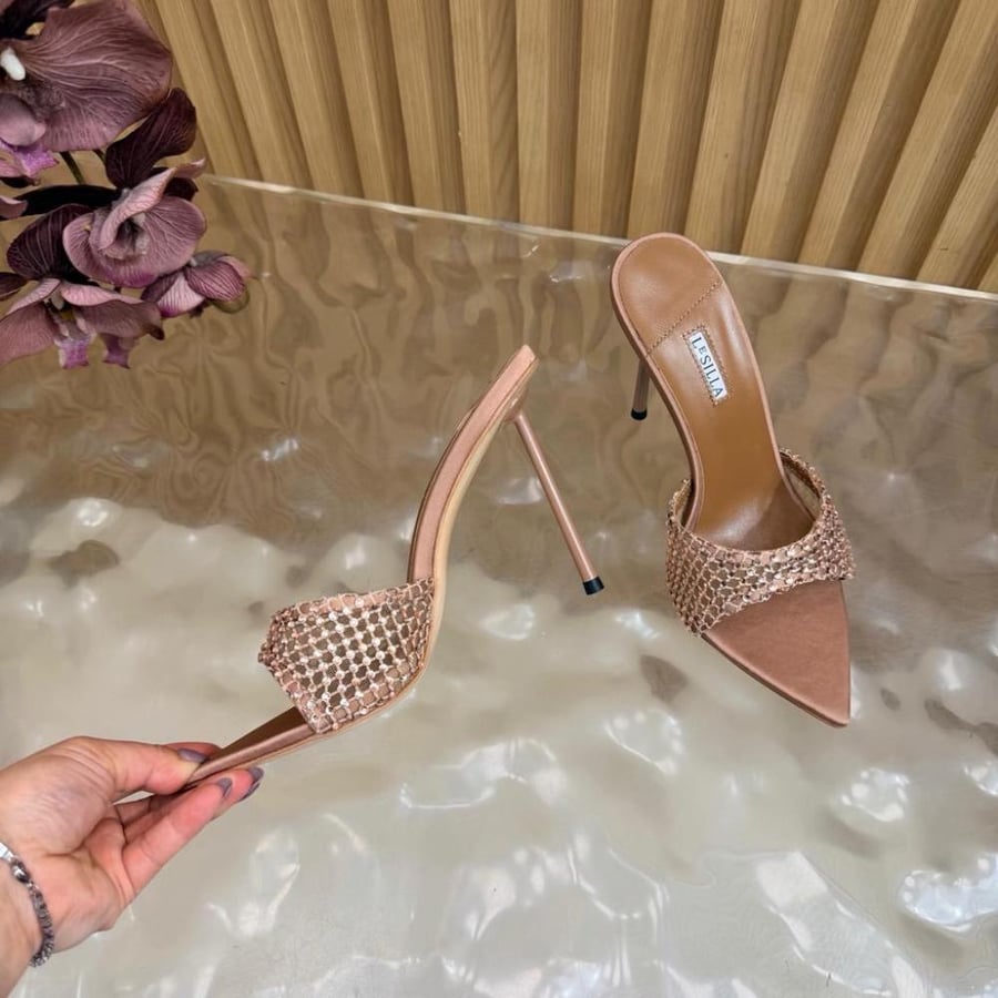 Le Silla Gwen / Ivy Crystal Embellished Mesh Mule