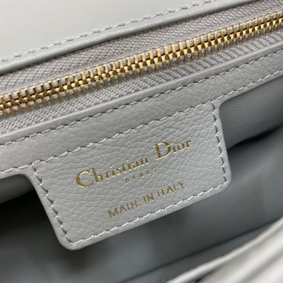 Soft Dior Caro