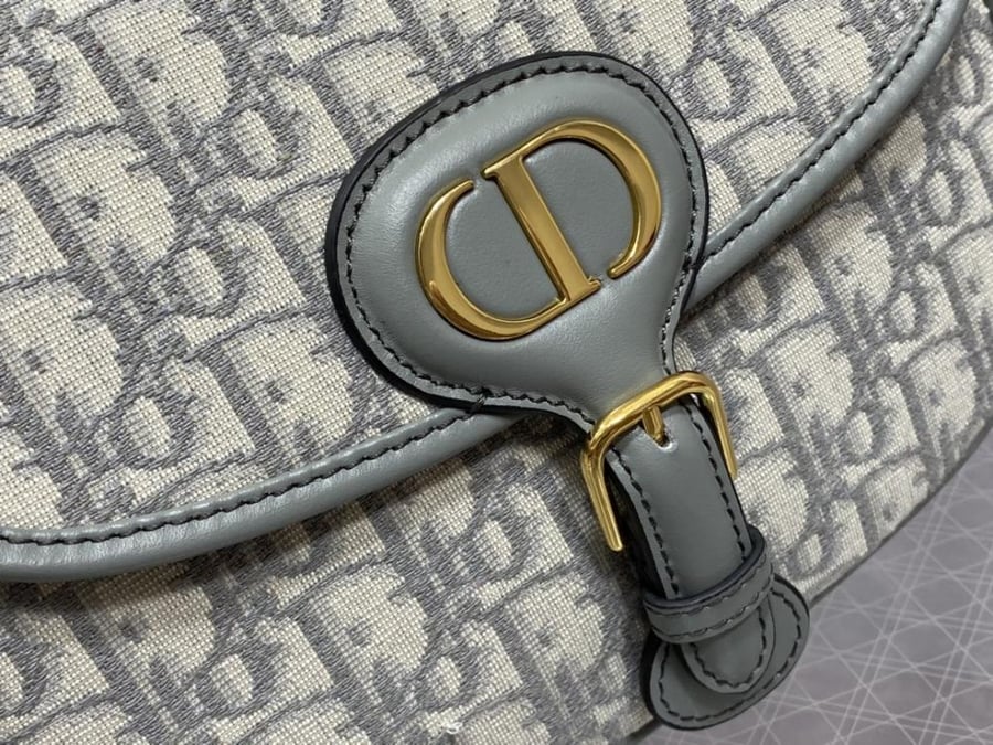 Bobby Underarm Bag