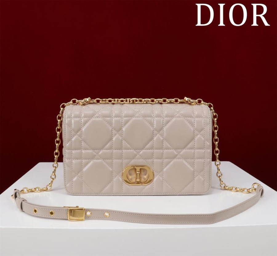 Soft Dior Caro