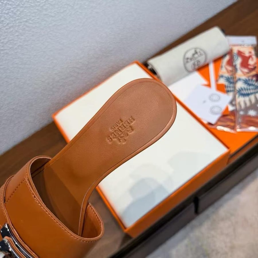 Hermès Kelly Mule Sandals Gold Leather