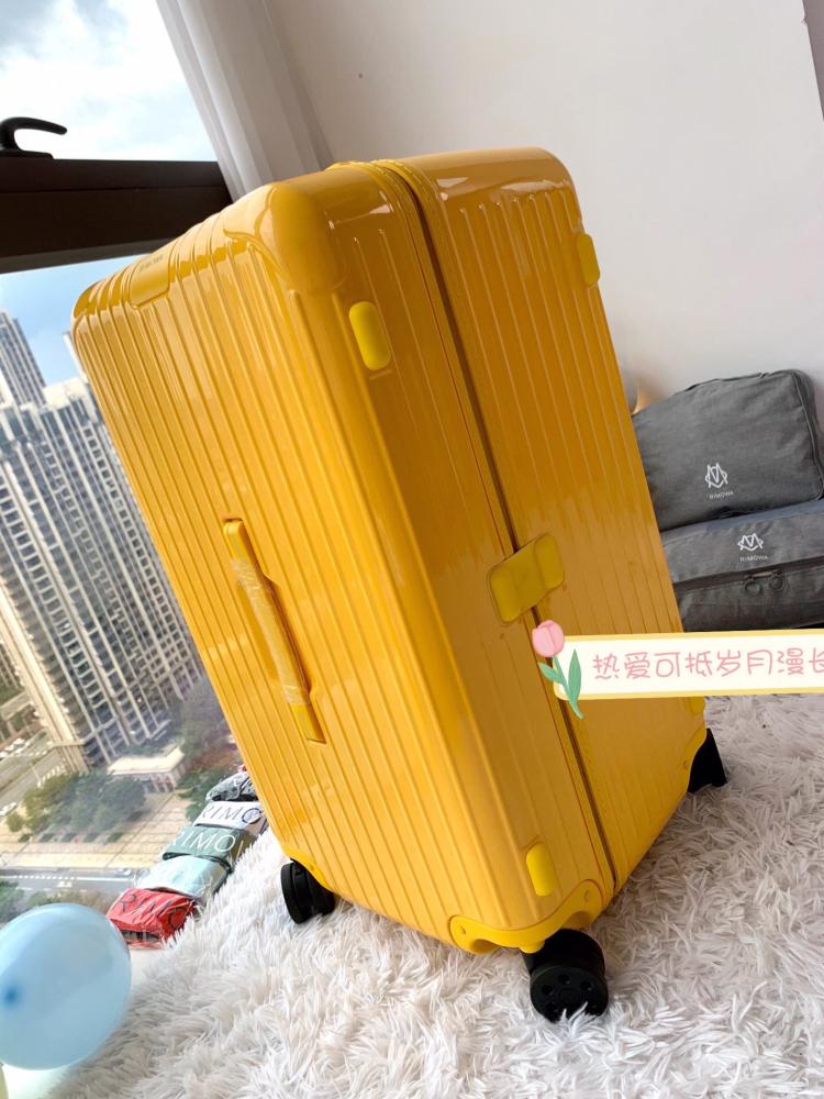 Rimowa Essential Suitcase