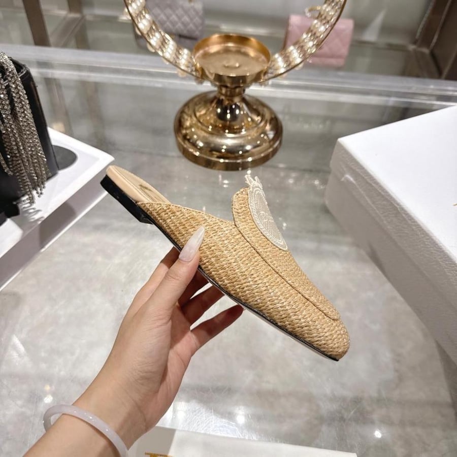 Dior Granville / Poetic Raffia Mules