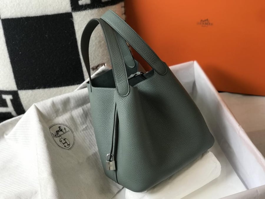 شنطة هيرميس بيكوتين مقاس 22 - Vert Cypress