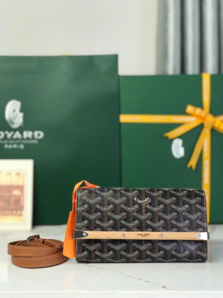 Goyard Saïgon Clutch Bag