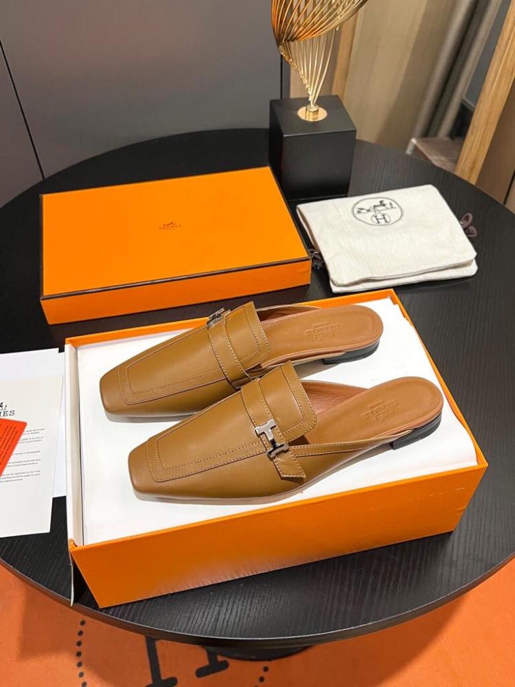 Hermès Jane Mule in Tan Leather with Palladium H Hardware