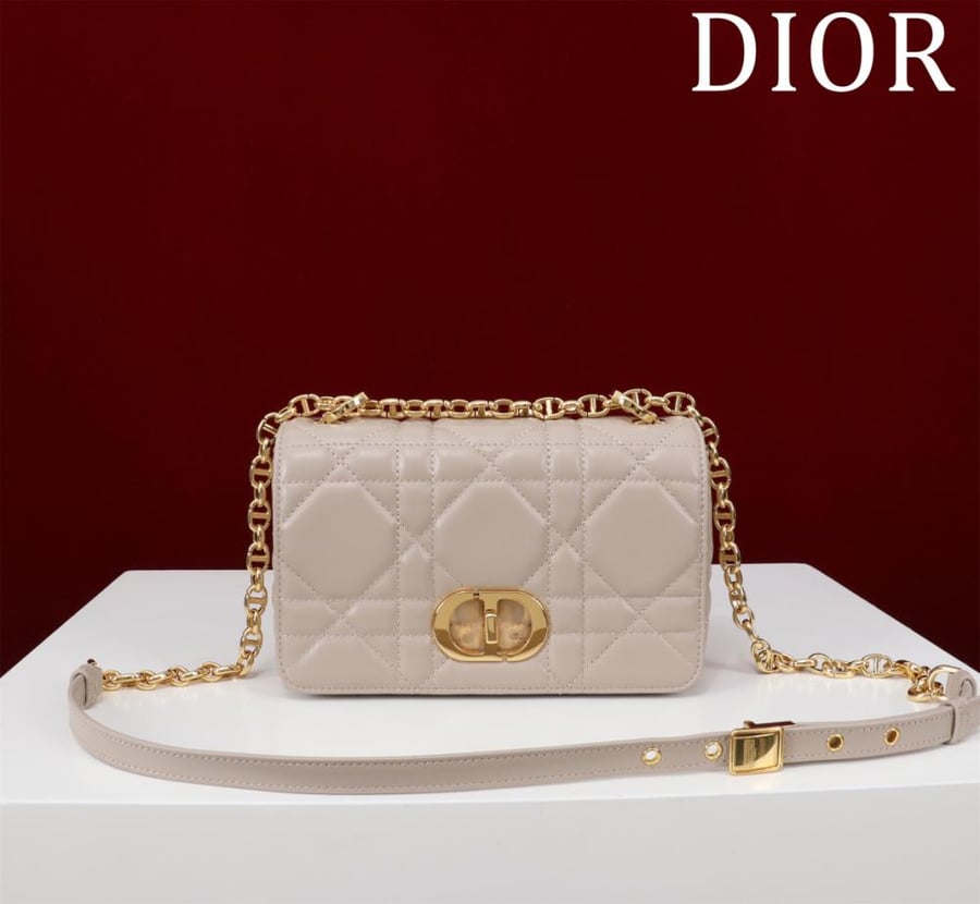 Soft Dior Caro