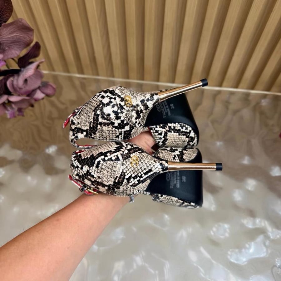 Valentino Garavani Snake-Print Pumps