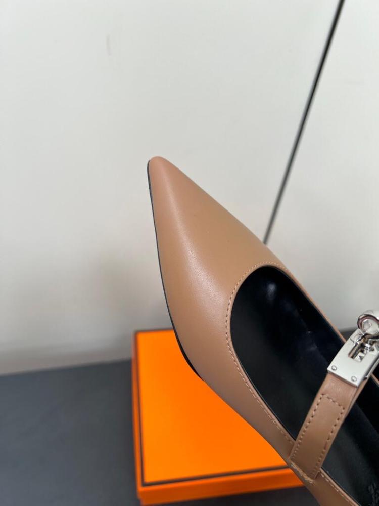 Hermès Mary Jane / Finesse Pumps