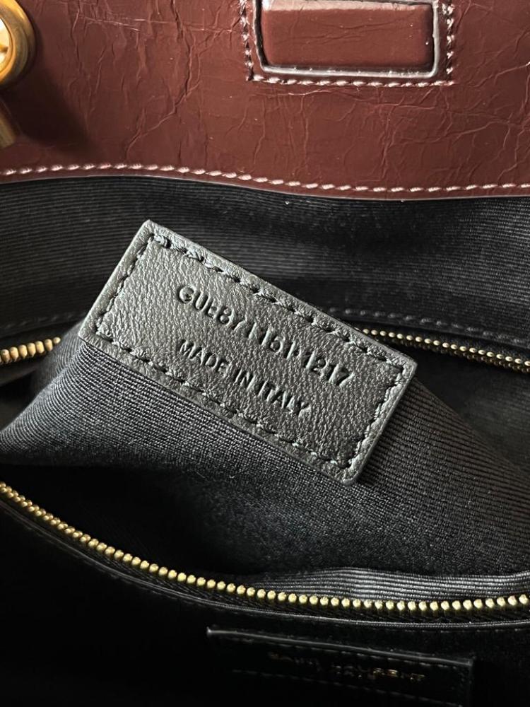 Saint Laurent Niki Large Chain Shopping Tote in Crinkled Vintage Leather