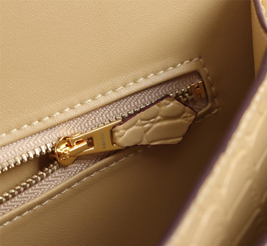 Hermès Constance  vanilla23Cm