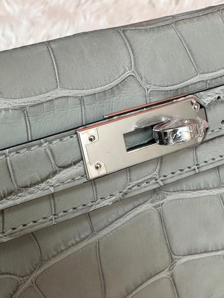 Hermès Kelly Cut Clutch Alligator Leather Gris Paris