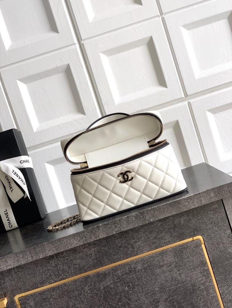 Chanel 26s Tweed and Leather Baguette Bag