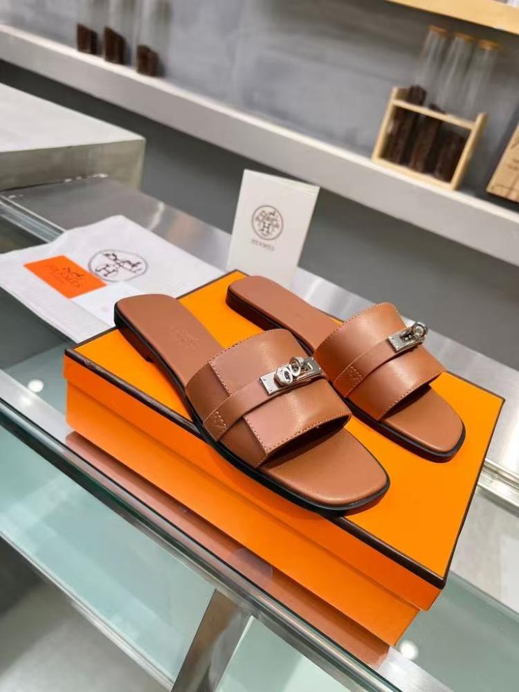 Hermès Kelly Mule Sandals Gold Leather