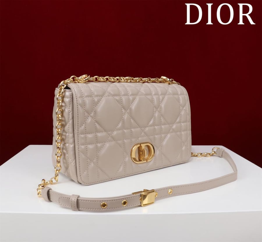 Soft Dior Caro