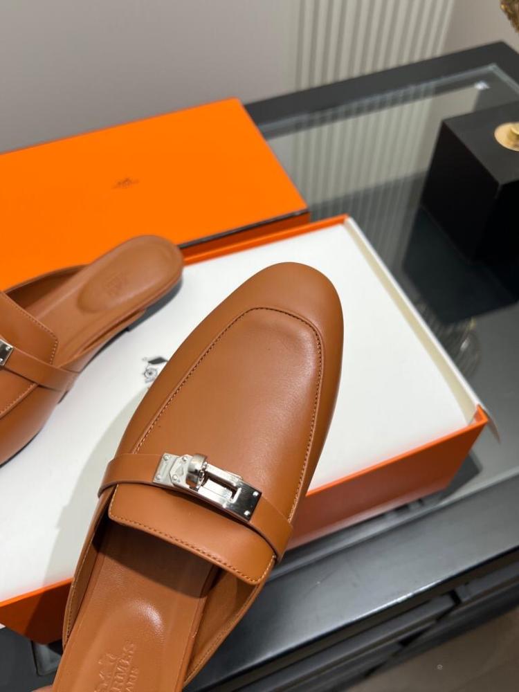 Hermès Oz Mule in Cream Leather with Silver Kelly Hardware