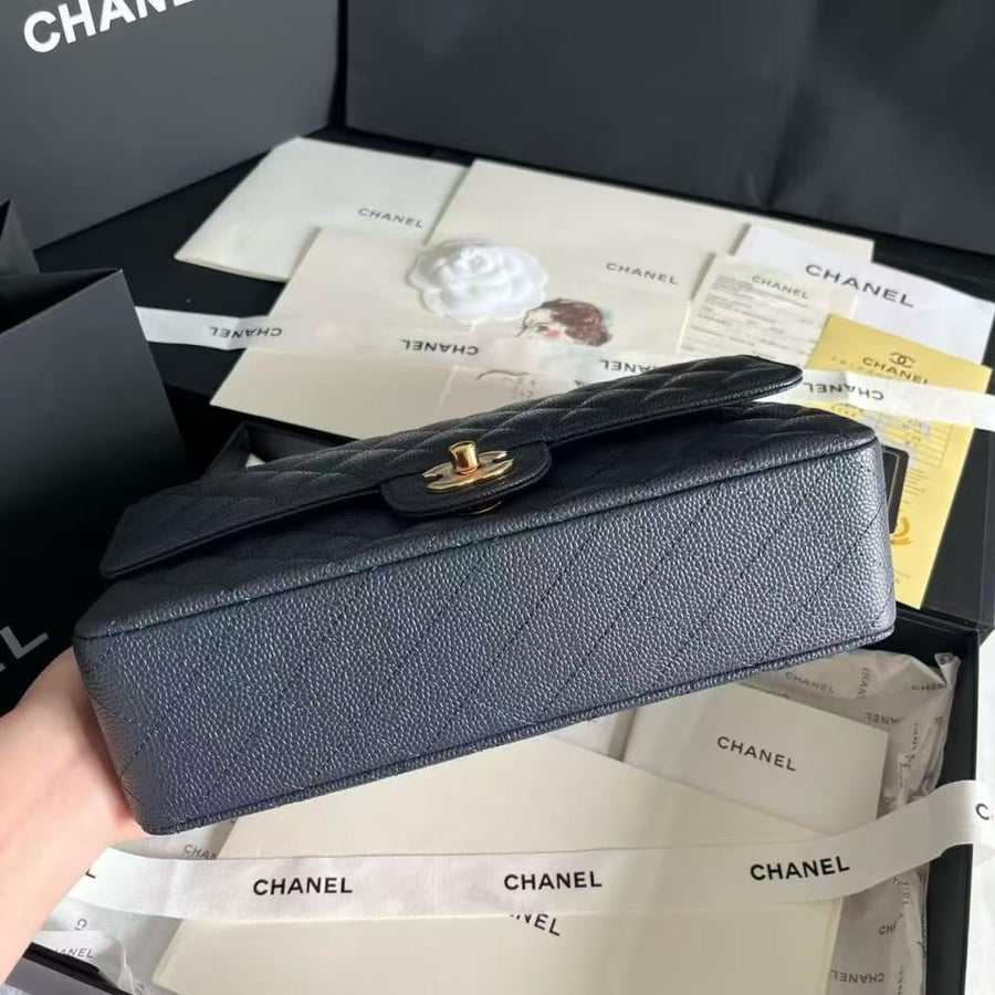 CHANEL Classic Small Flap Bag