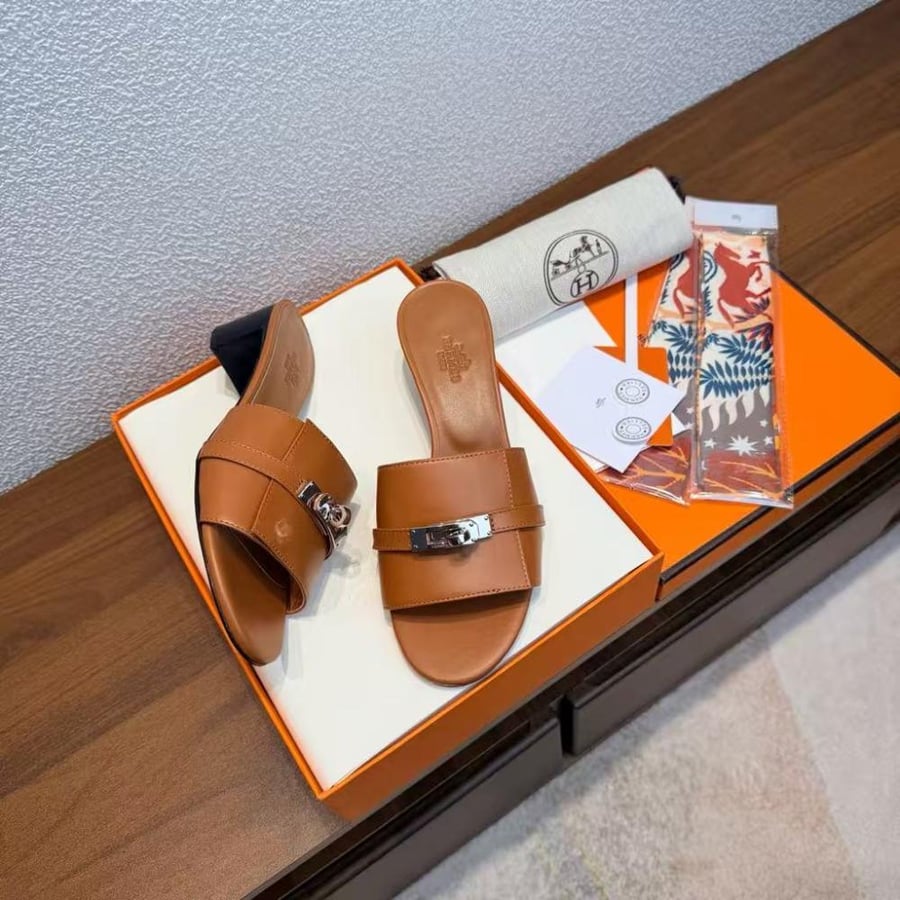 Hermès Kelly Mule Sandals Gold Leather