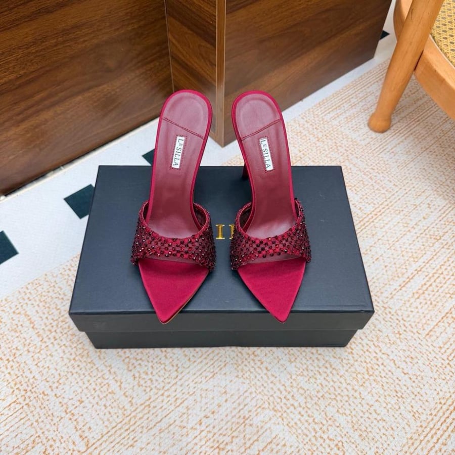 Le Silla Gwen / Ivy Crystal Embellished Mesh Mule