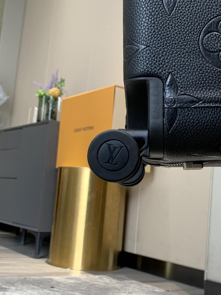 Louis Vuitton Horizon 55