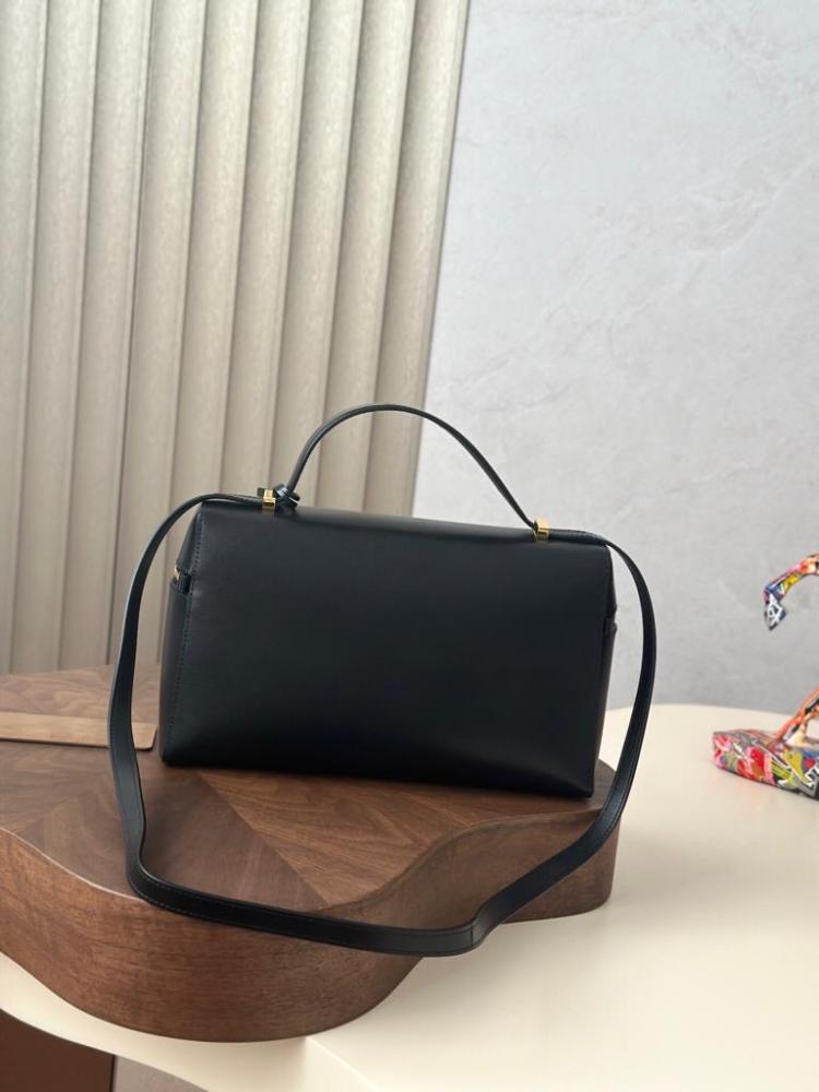 حقيبة لورو بيانا إكسترا باللون الأسود 27Cm
